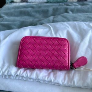 *****SOLD****NWOT Bottega Veneta small pink wallet